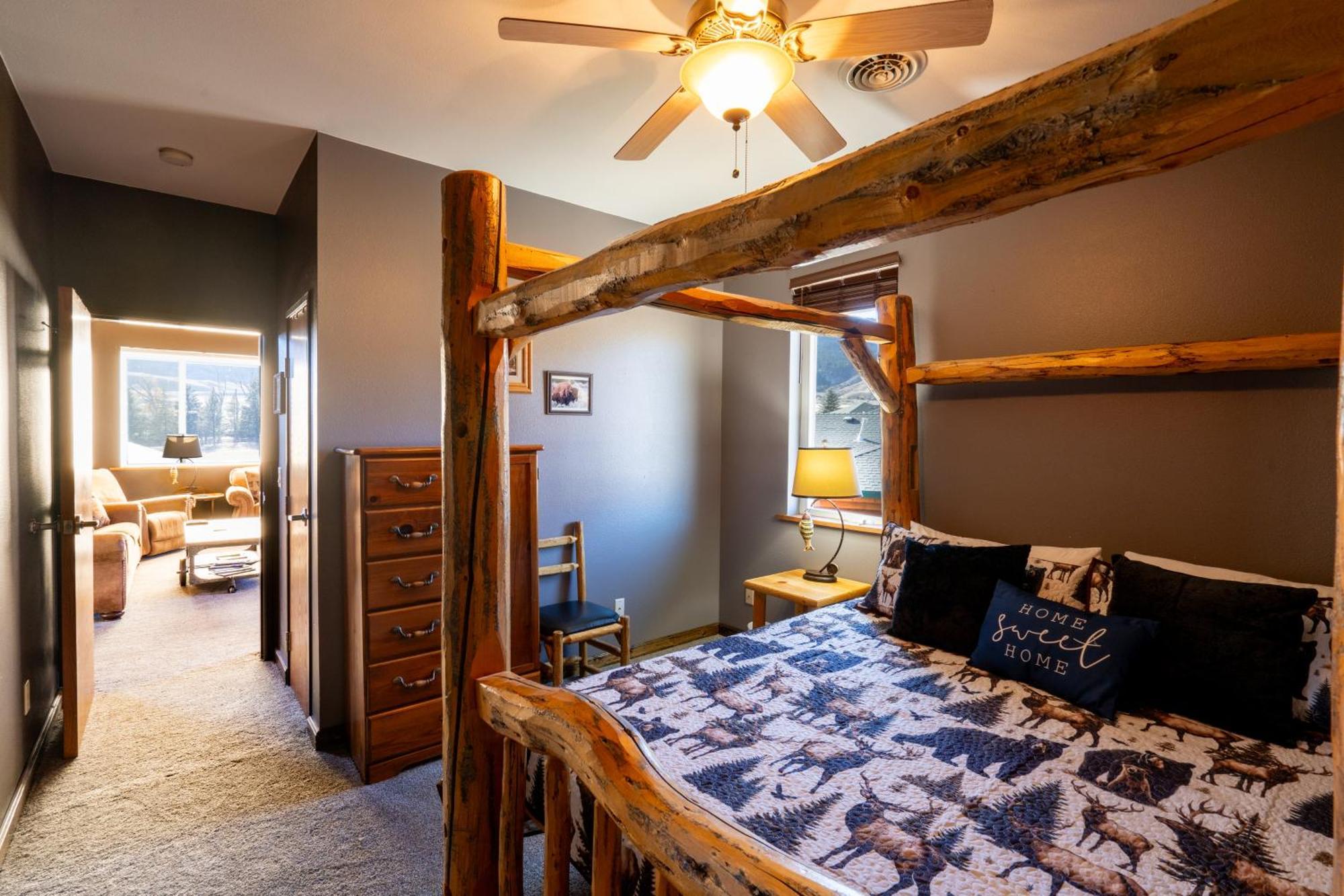Bison Lodge - Lg Home - 2 Bedrooms - Less Than 5 Miles To Yellowstone North Entrance, Sleeps Up To 8 Гардінер Екстер'єр фото