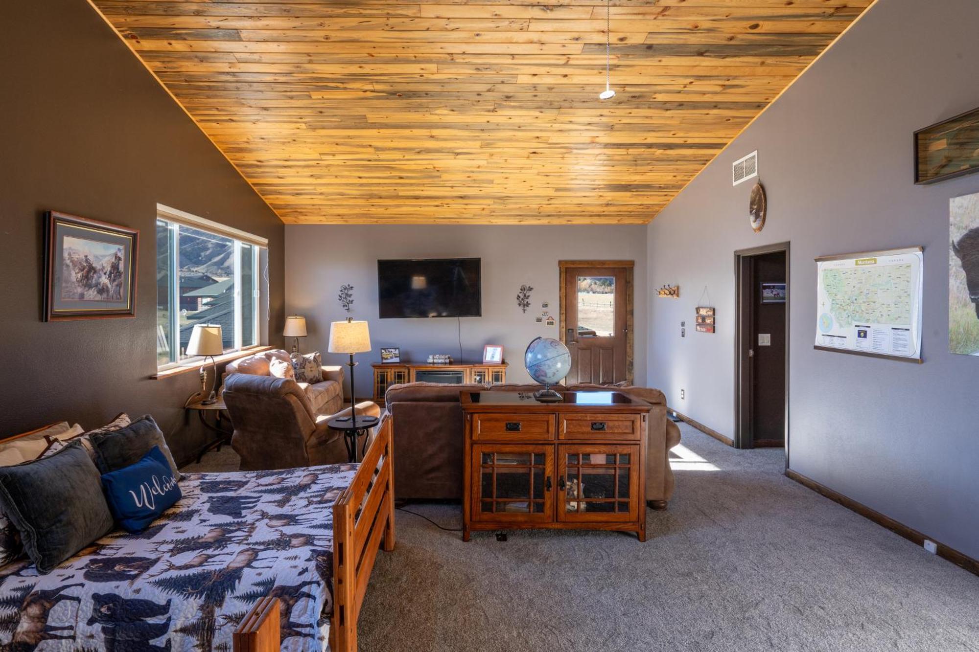 Bison Lodge - Lg Home - 2 Bedrooms - Less Than 5 Miles To Yellowstone North Entrance, Sleeps Up To 8 Гардінер Екстер'єр фото